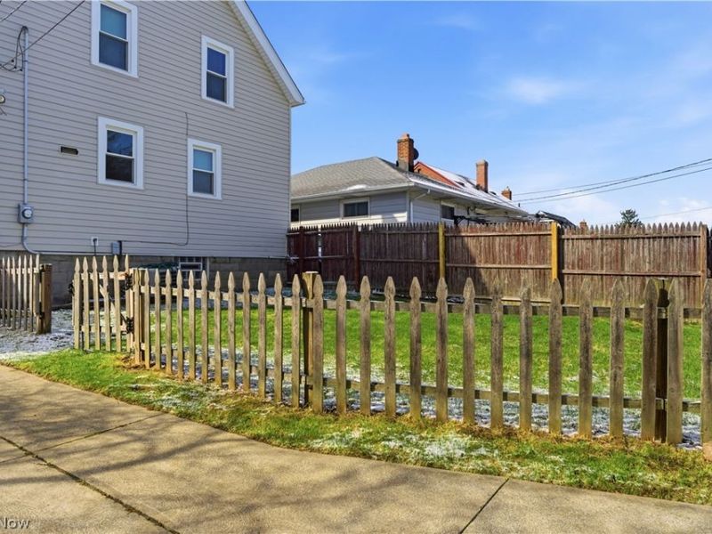 3900 Lincoln Avenue , Parma, OH 44134 Photo 48