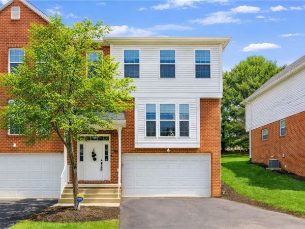 703 Lakeview Ct, Mars, PA 16046