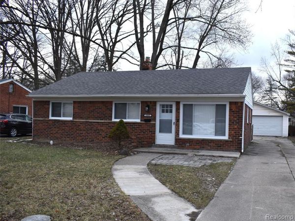 28095 Selkirk Street, Southfield, MI 48076