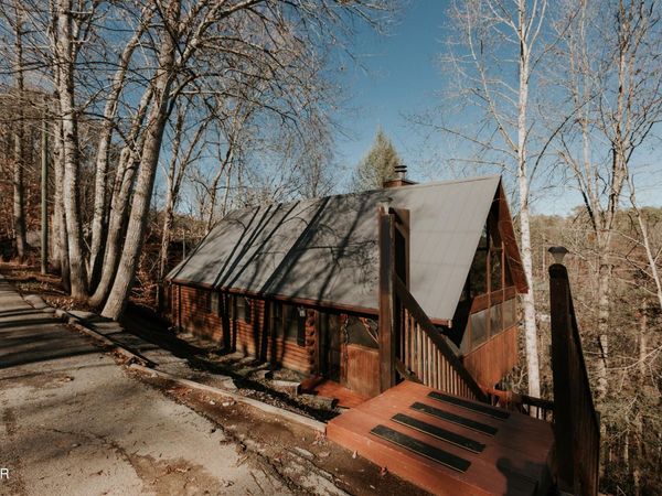 1522 Ridgecrest Drive, Sevierville, TN 37876