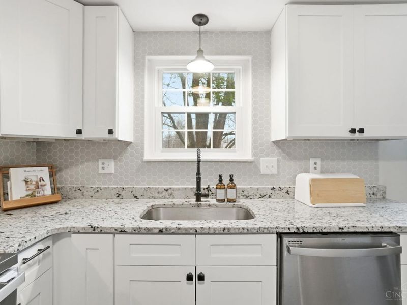 1757 Muskegon Drive, Anderson Twp, OH 45255 Photo 12