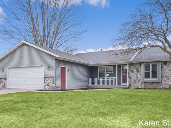 7454 Pheasant Run Drive, Hudsonville, MI 49426