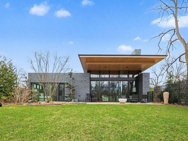 102 Mercer Drive SE, Grand Rapids, MI 49506