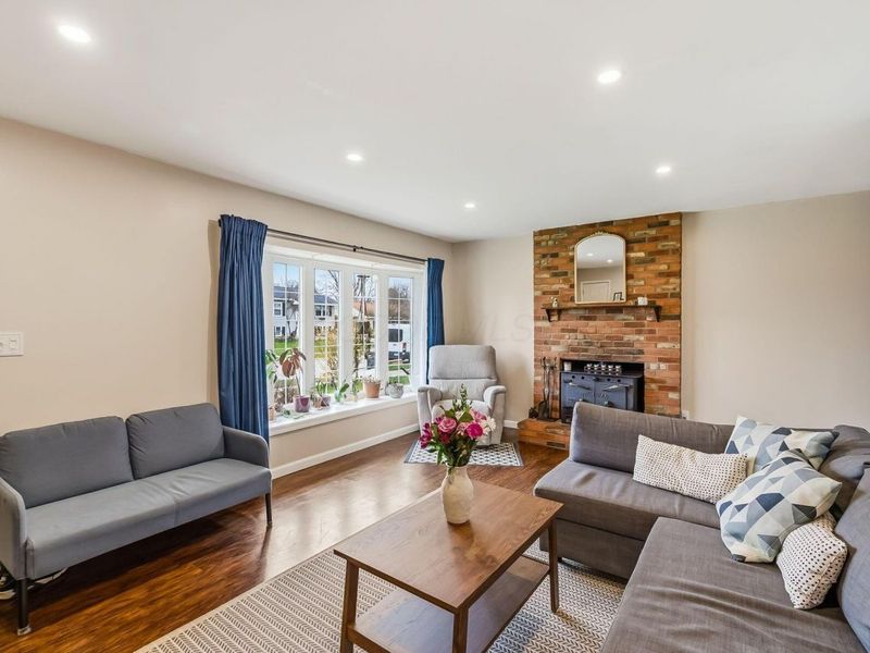 427 Canfield Drive, Columbus, OH 43230 Photo 4