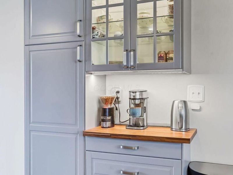 427 Canfield Drive, Columbus, OH 43230 Photo 7