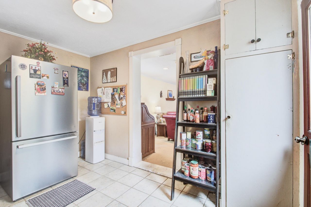 1240 Parkwood Estates Drive Photo 11