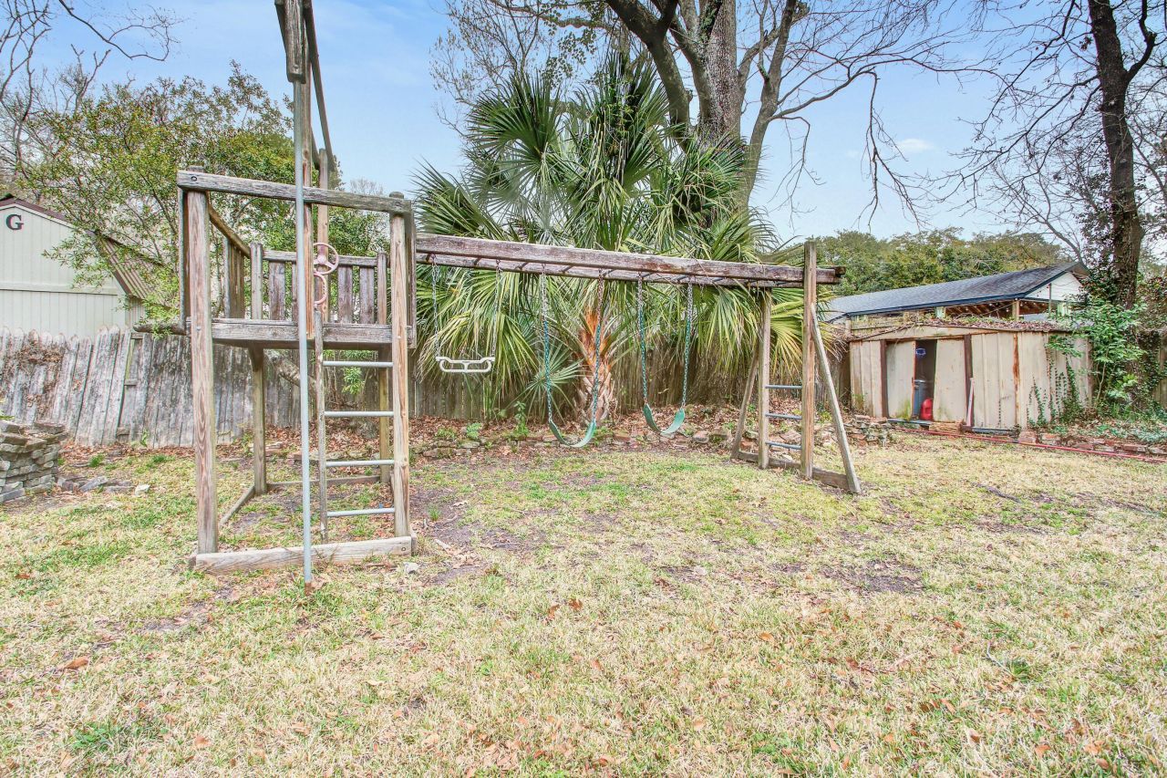 1240 Parkwood Estates Drive Photo 27