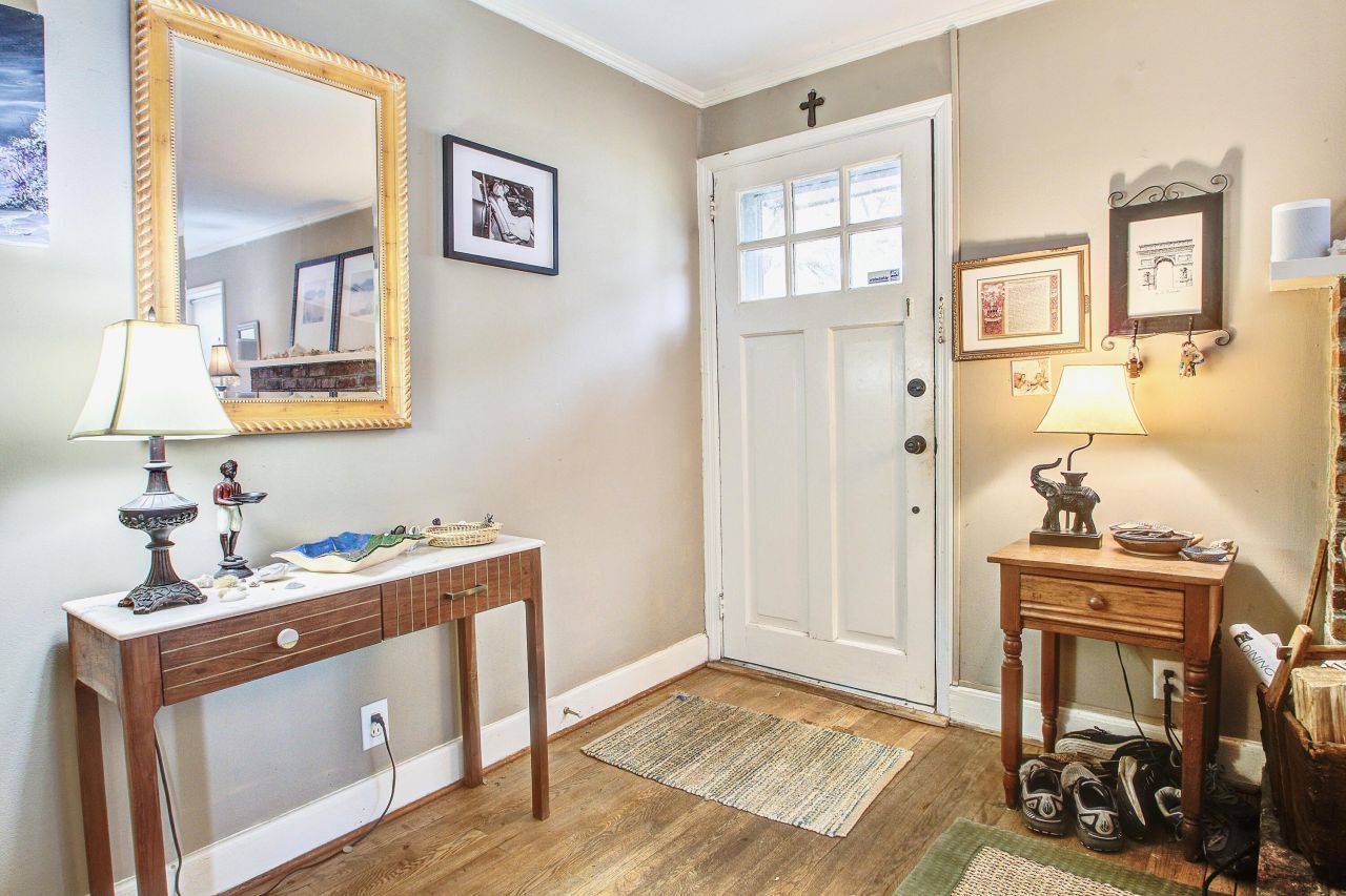 1240 Parkwood Estates Drive Photo 4