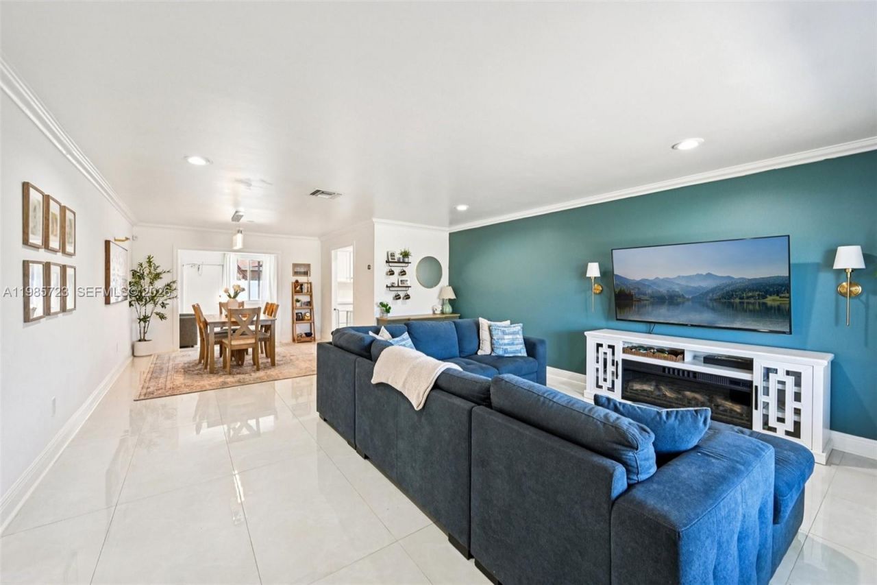 8900 SW 7th St , Boca Raton, FL 33433 Photo