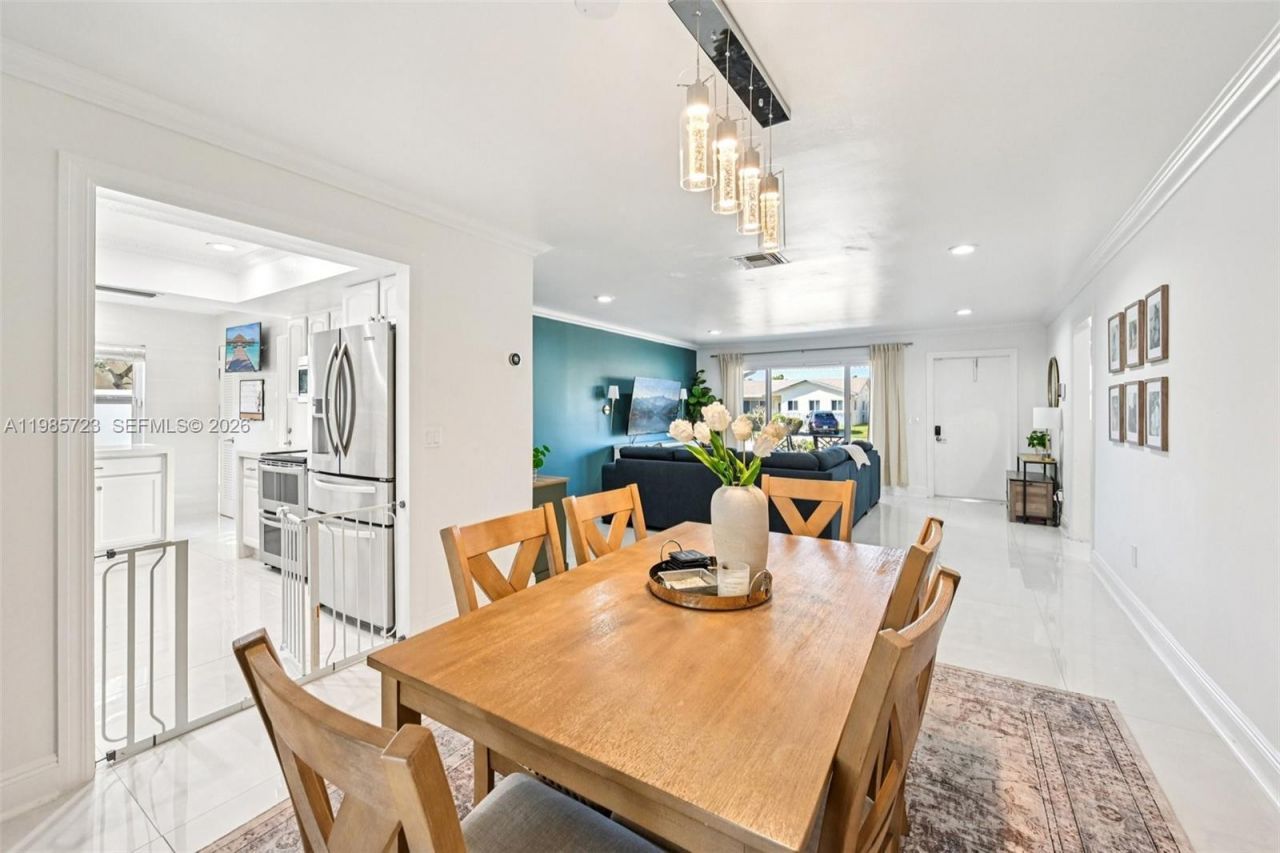 8900 SW 7th St , Boca Raton, FL 33433 Photo