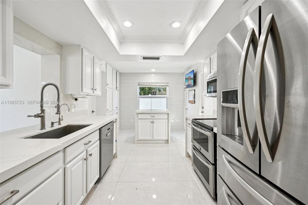 8900 SW 7th St , Boca Raton, FL 33433 Photo