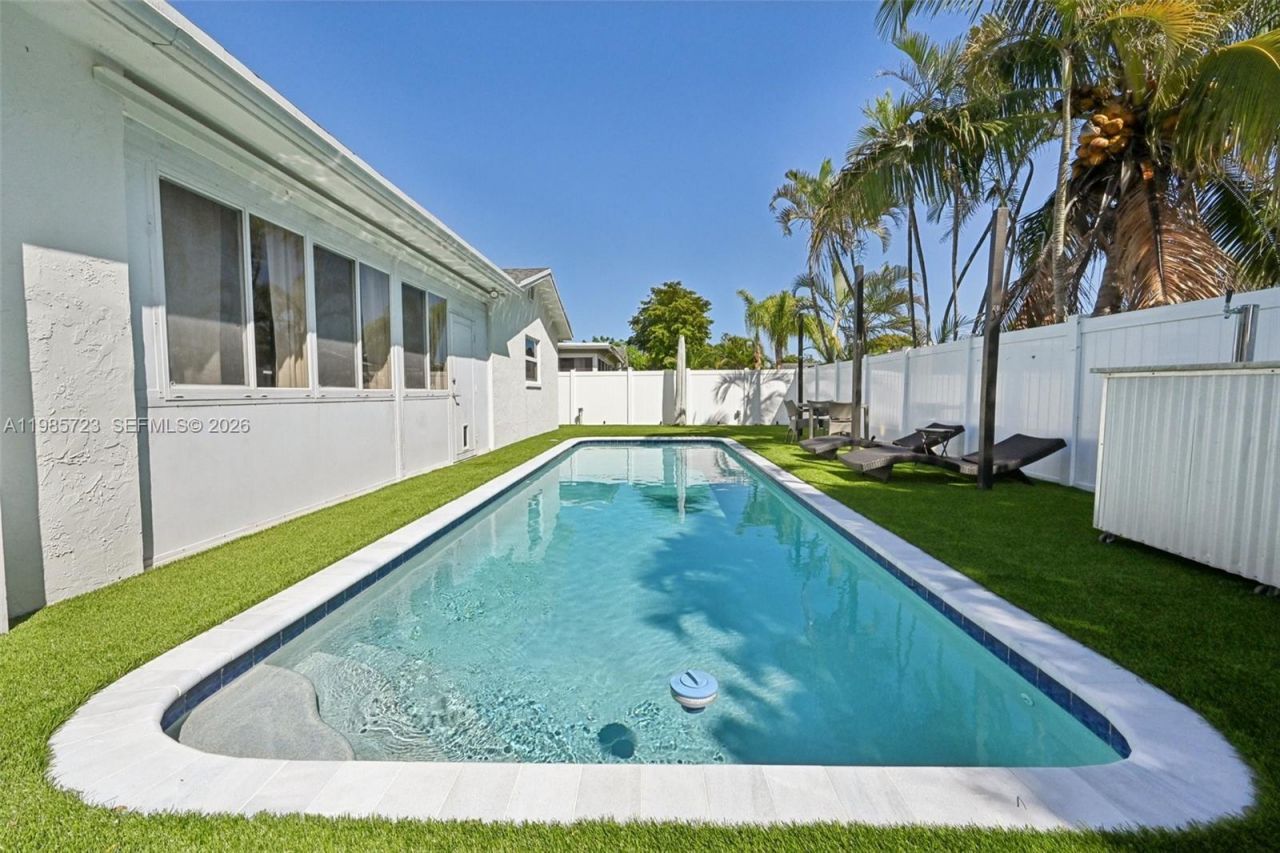 8900 SW 7th St , Boca Raton, FL 33433 Photo