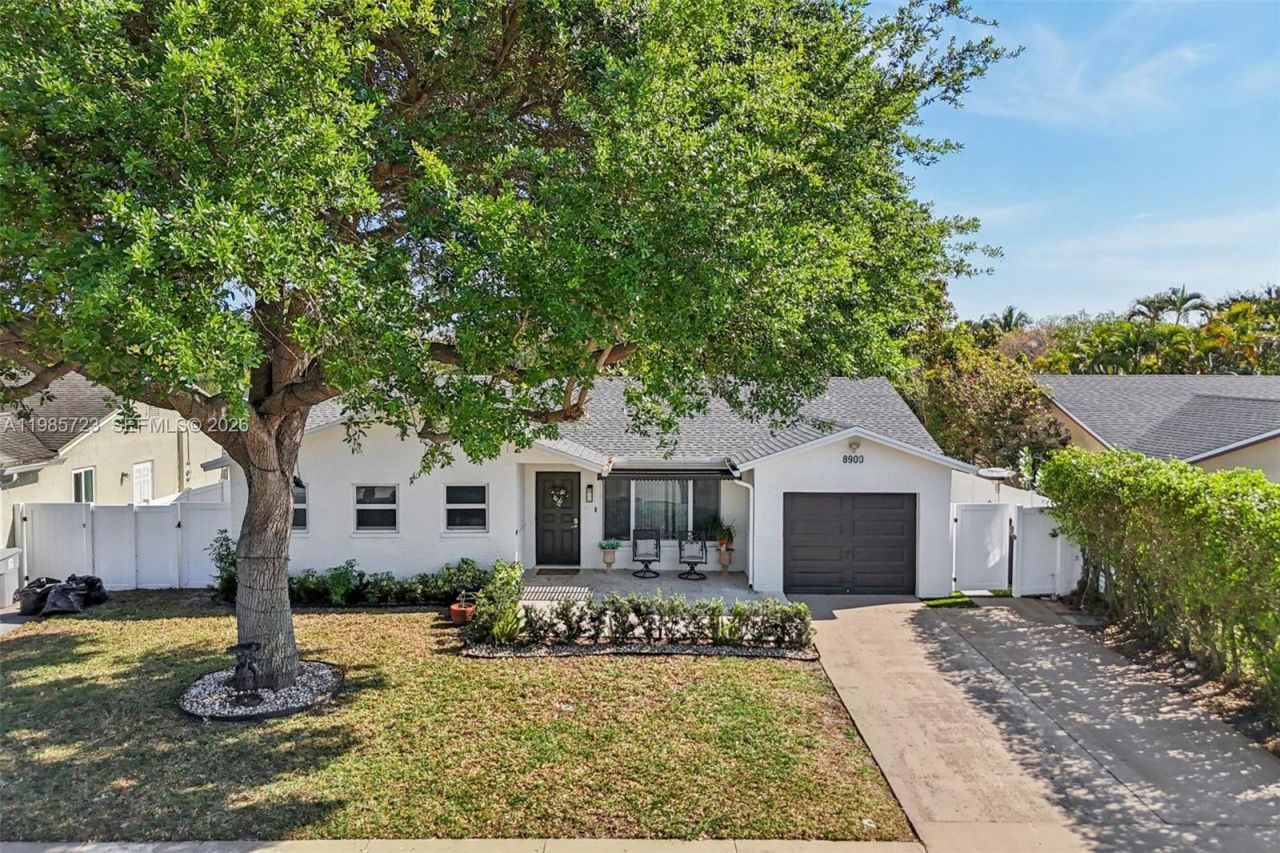 8900 SW 7th St , Boca Raton, FL 33433 Photo