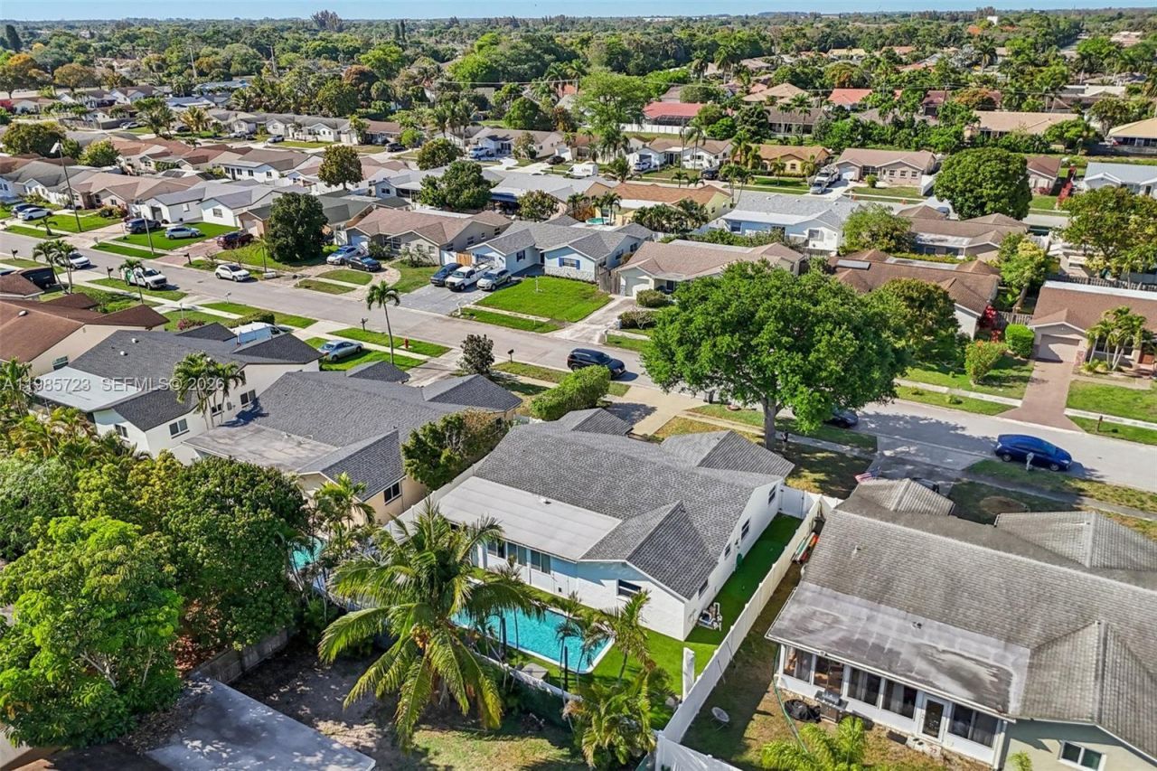 8900 SW 7th St , Boca Raton, FL 33433 Photo