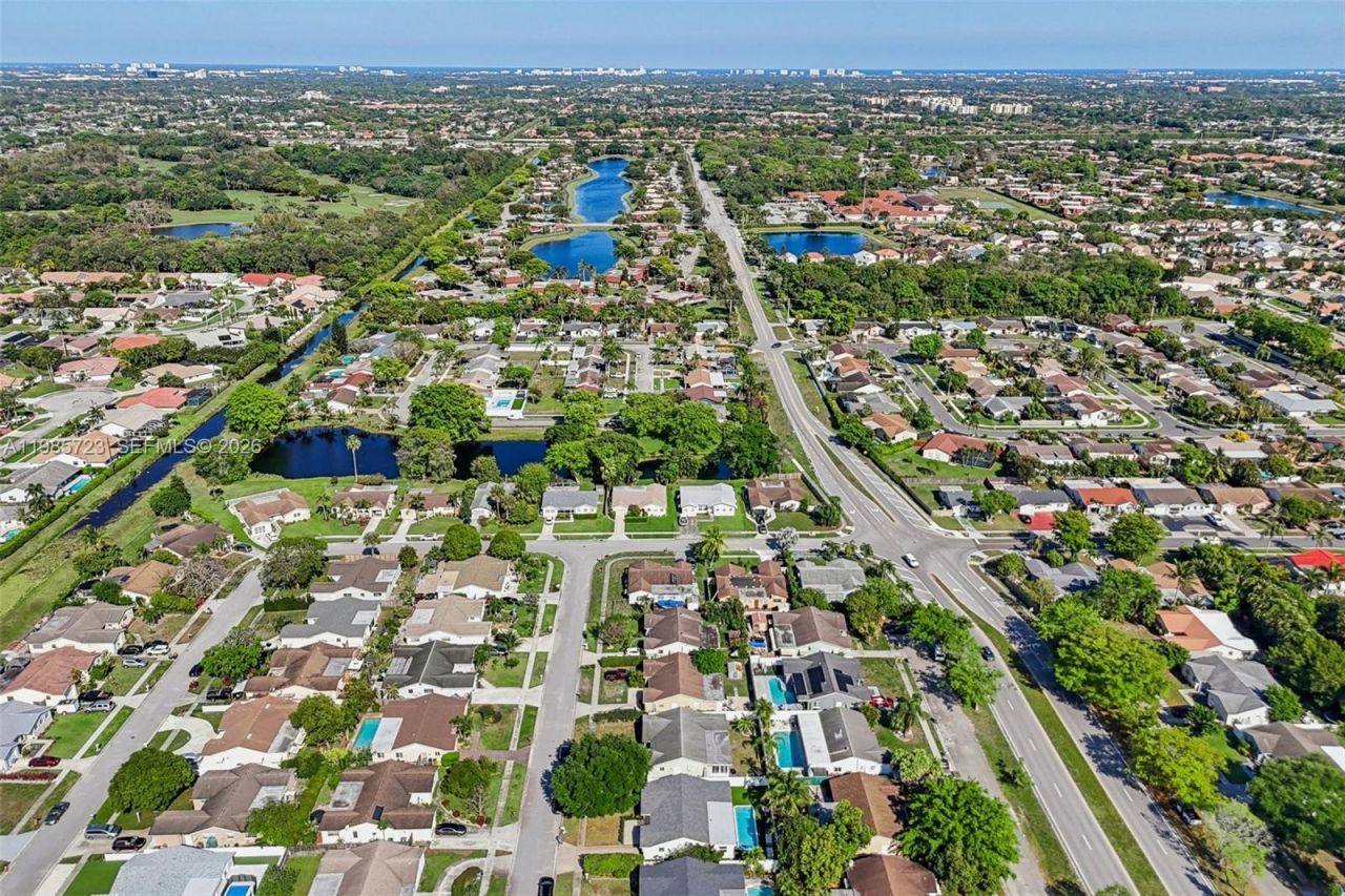 8900 SW 7th St , Boca Raton, FL 33433 Photo