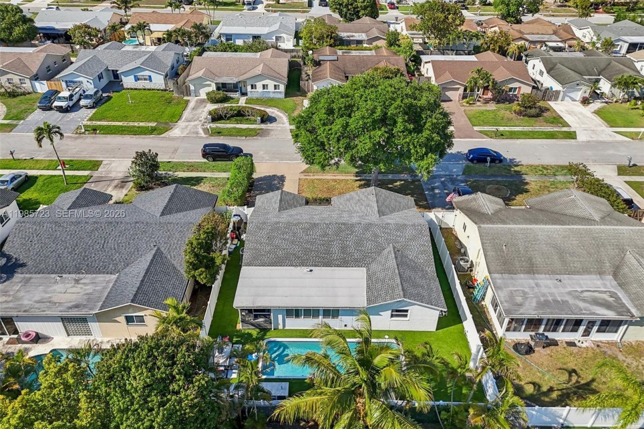 8900 SW 7th St , Boca Raton, FL 33433 Photo