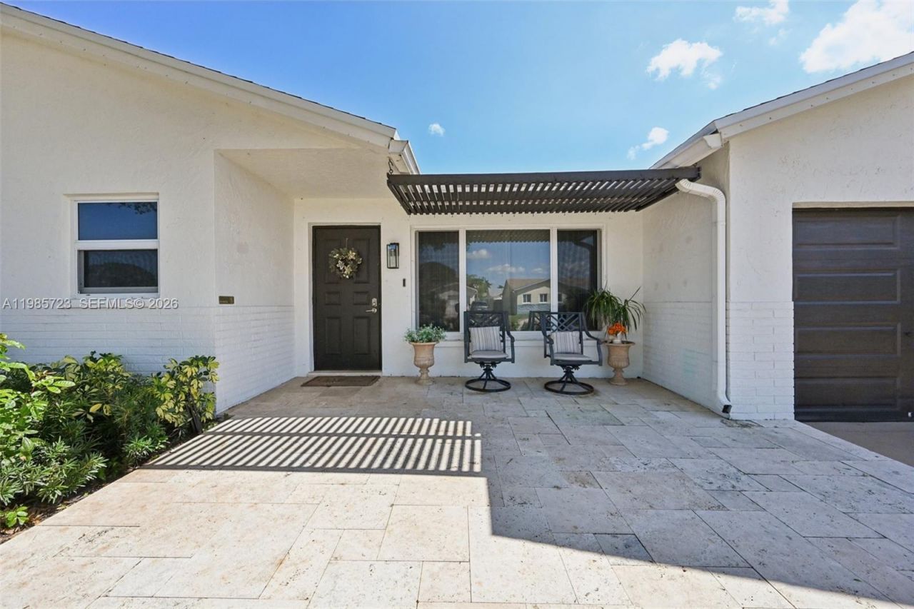 8900 SW 7th St , Boca Raton, FL 33433 Photo