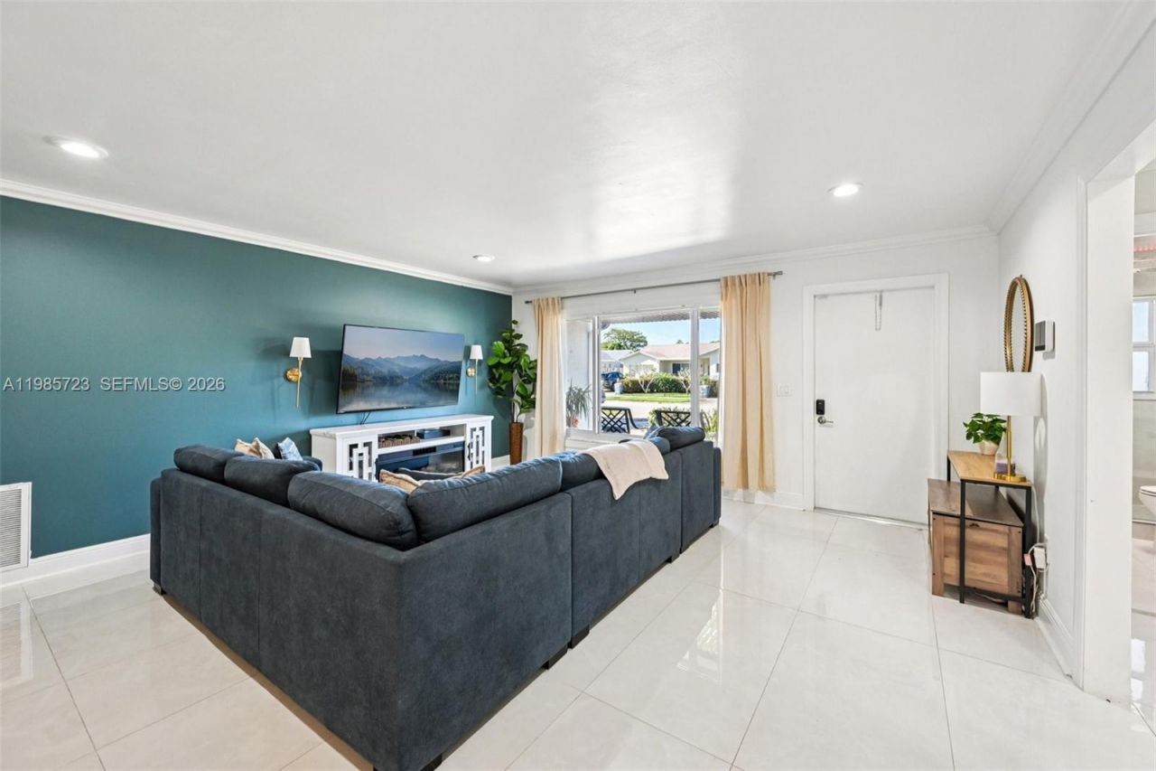 8900 SW 7th St , Boca Raton, FL 33433 Photo