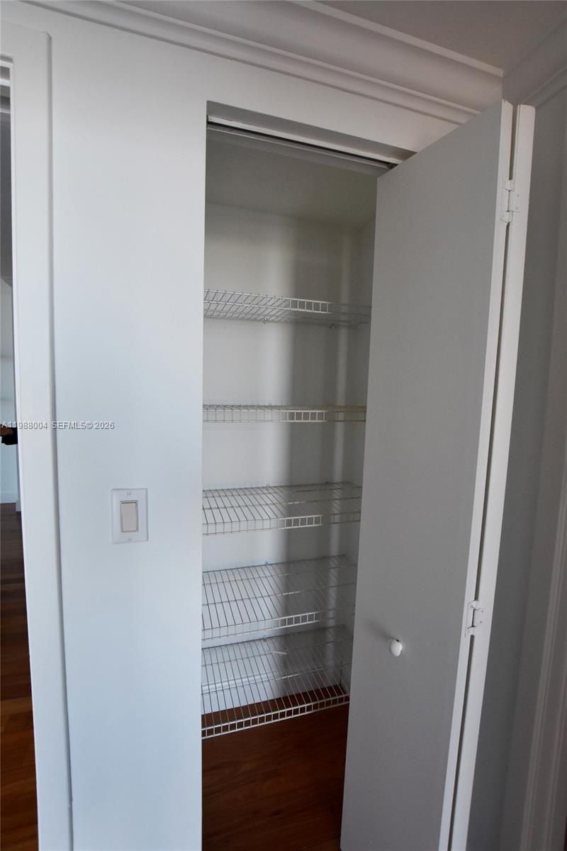 335 S Biscayne Blvd , Unit 4112, Miami, FL 33131 Photo