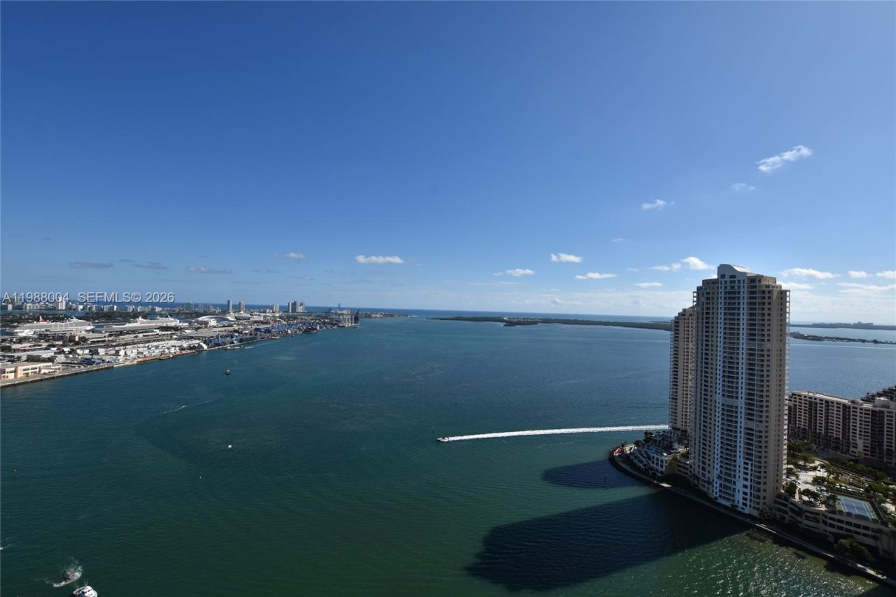 335 S Biscayne Blvd , Unit 4112, Miami, FL 33131 Photo