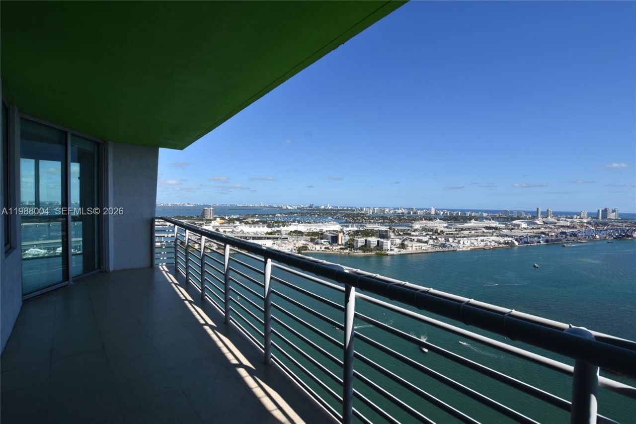 335 S Biscayne Blvd , Unit 4112, Miami, FL 33131 Photo