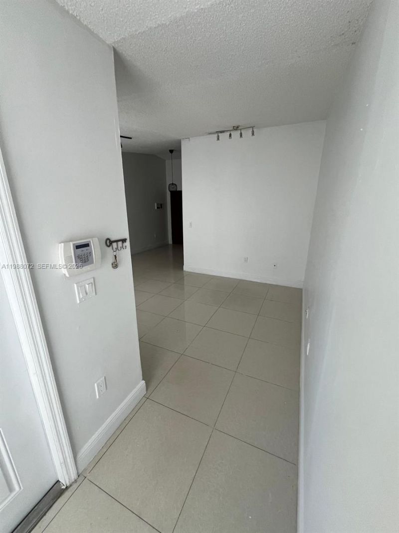 6701 NW 166th Ter, Unit 101, Miami Lakes, FL 33014 Photo