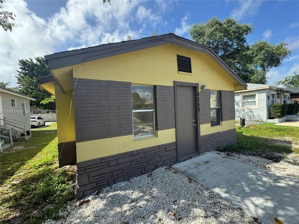 2240 Greene St , Hollywood, FL 33020