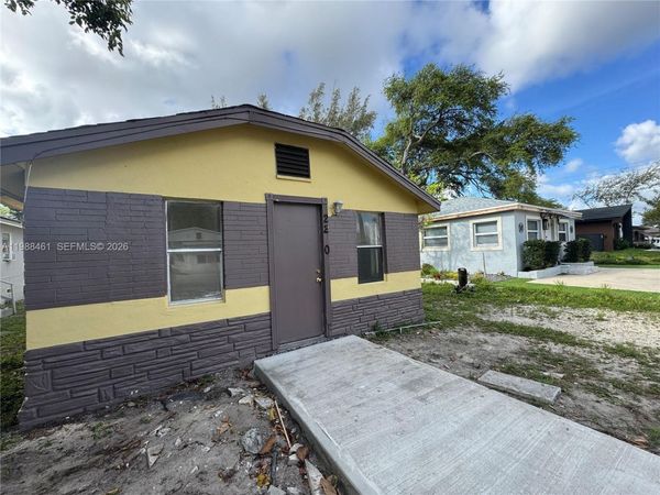 2240 Greene St , Hollywood, FL 33020