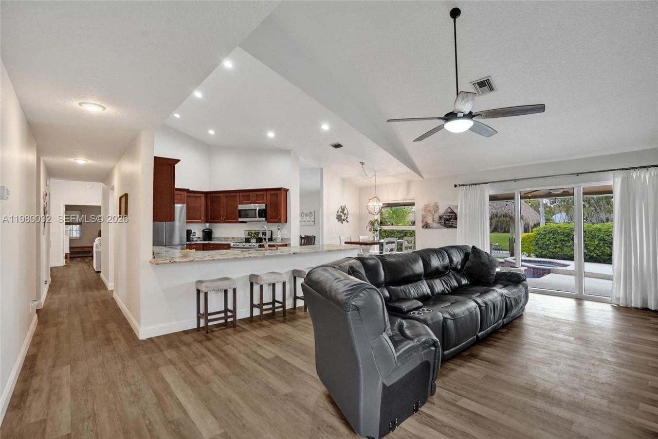 5832 SW 88th Ter, Cooper City, FL 33328 Photo