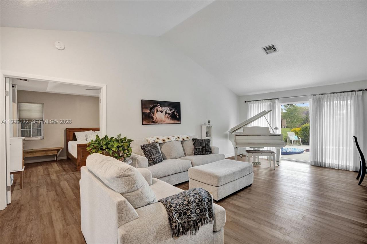 5832 SW 88th Ter, Cooper City, FL 33328 Photo