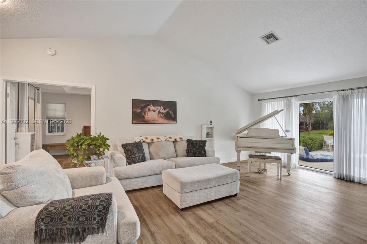 5832 SW 88th Ter, Cooper City, FL 33328 Photo