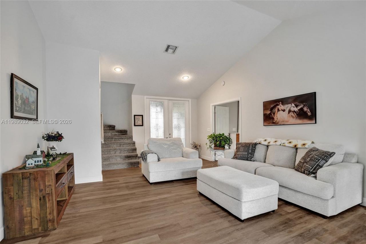 5832 SW 88th Ter, Cooper City, FL 33328 Photo