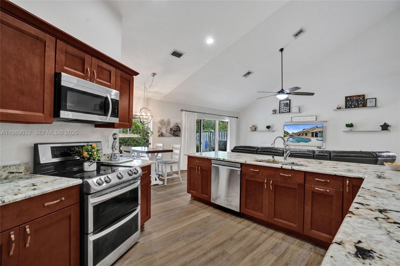 5832 SW 88th Ter, Cooper City, FL 33328 Photo