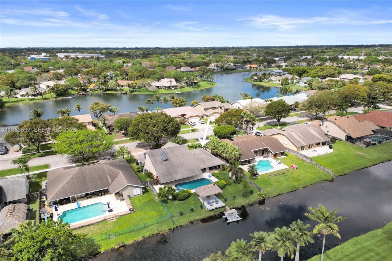 5832 SW 88th Ter, Cooper City, FL 33328 Photo