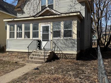 2723 Dupont Avenue N, Minneapolis, MN 55411