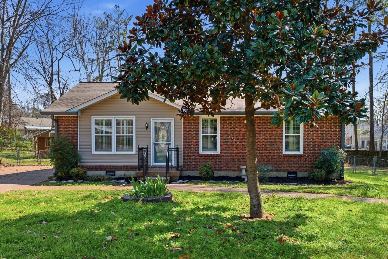 403 Sunny Acre Ct, Mount Juliet, TN 37122 Main Photo