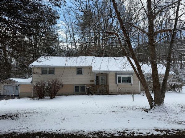 10 Weaver Creek Road , Painted Post, NY 14870