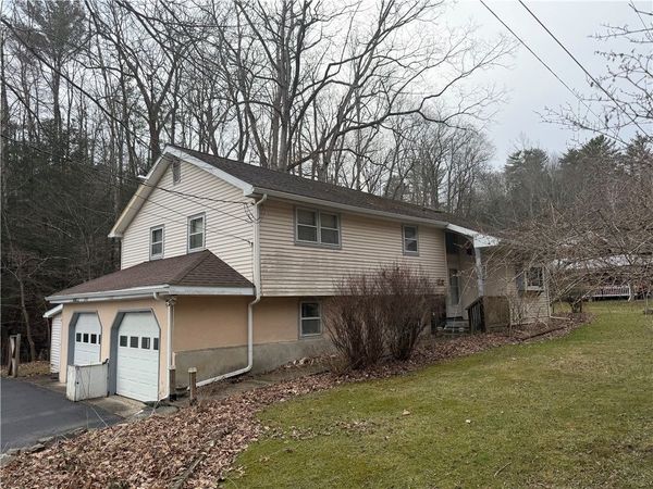10 Weaver Creek Road, Painted Post, NY 14870