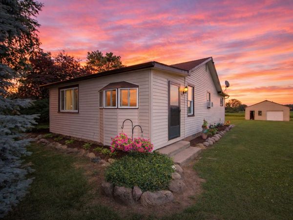 9800 Boyer Road, Charlotte, MI 48813