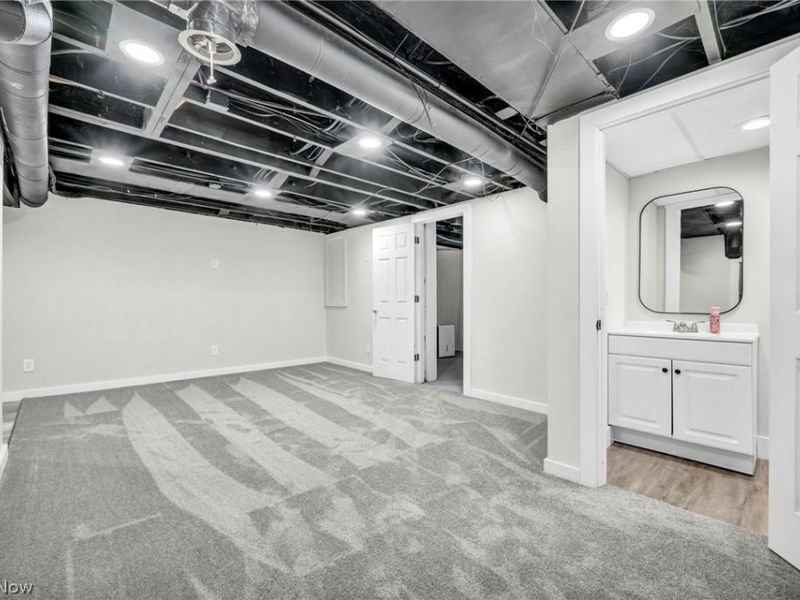 39 25th Street NW, Barberton, OH 44203 Photo 34