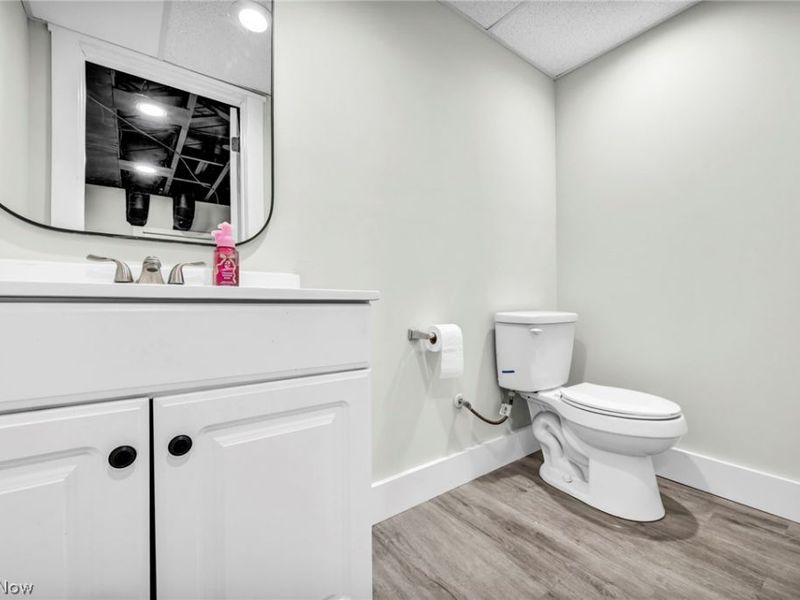 39 25th Street NW, Barberton, OH 44203 Photo 35