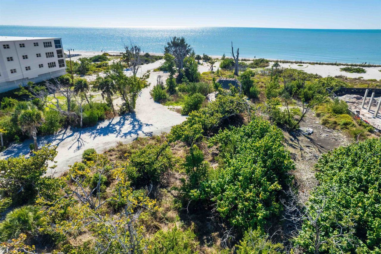 2605 W Gulf Drive, Sanibel, FL 00000 Photo