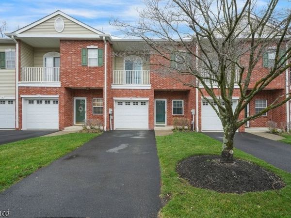 45 Windsor Dr, Lincoln Park, NJ 07035