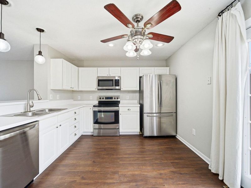 1151 Kinneton, Columbus, OH 43228 Photo 14