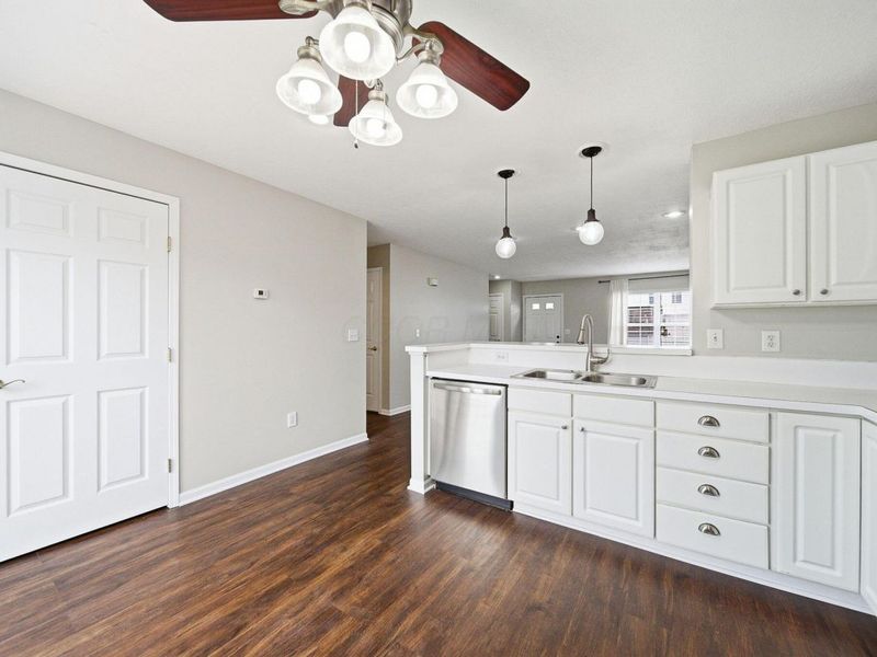 1151 Kinneton, Columbus, OH 43228 Photo 15