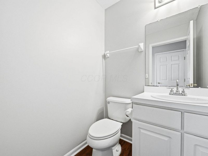 1151 Kinneton, Columbus, OH 43228 Photo 16