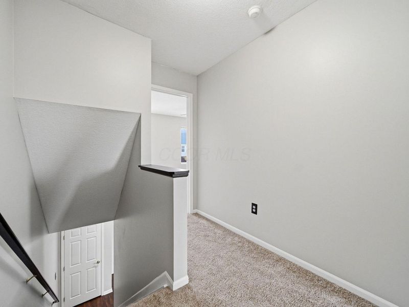 1151 Kinneton, Columbus, OH 43228 Photo 19