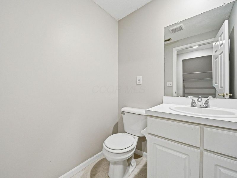 1151 Kinneton, Columbus, OH 43228 Photo 40