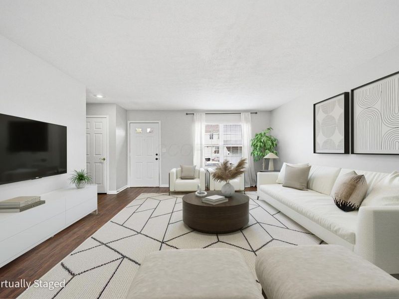 1151 Kinneton, Columbus, OH 43228 Photo 8