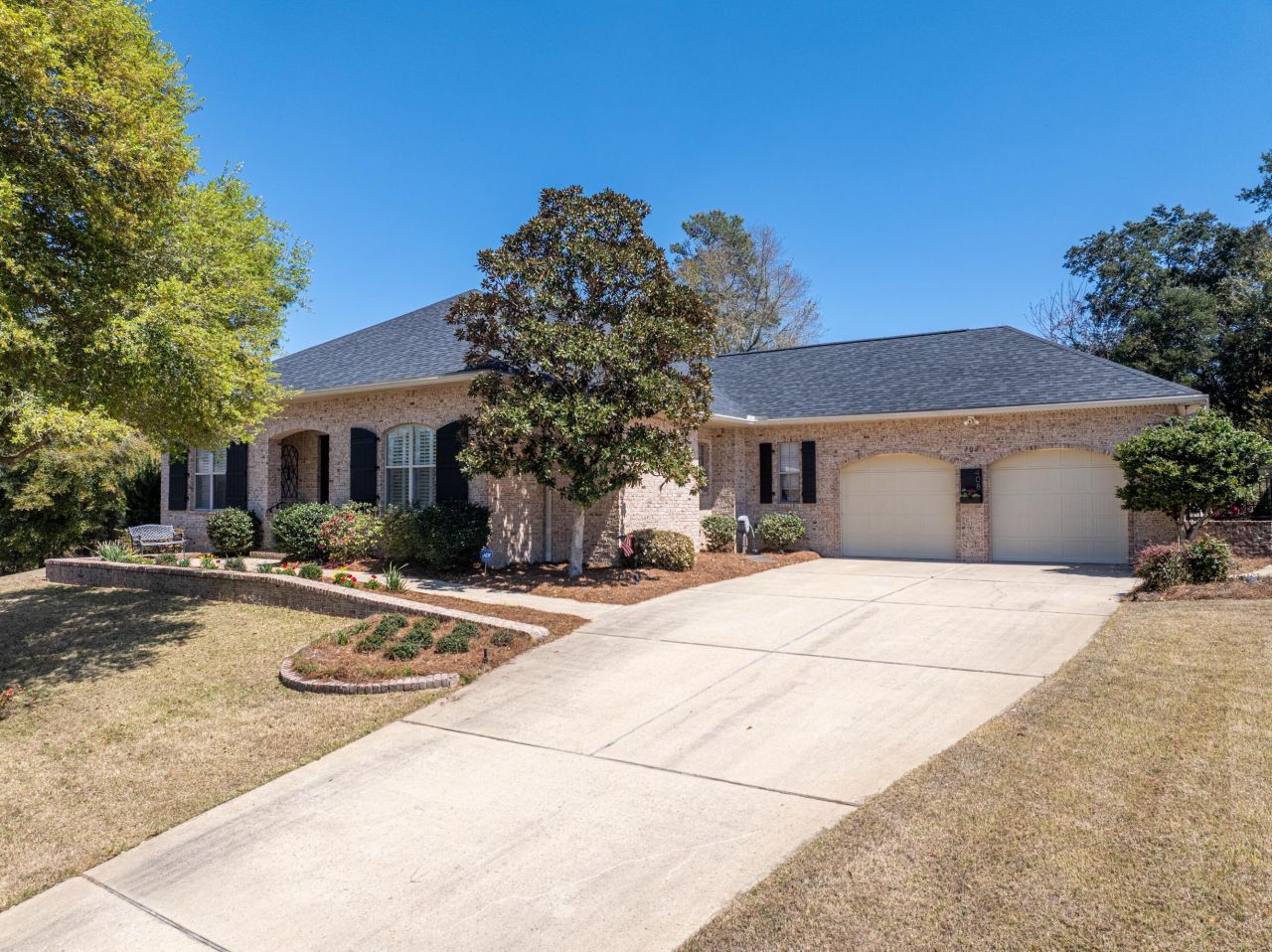 408 Chimney Rock Circle, Niceville, FL 32578 Main Photo